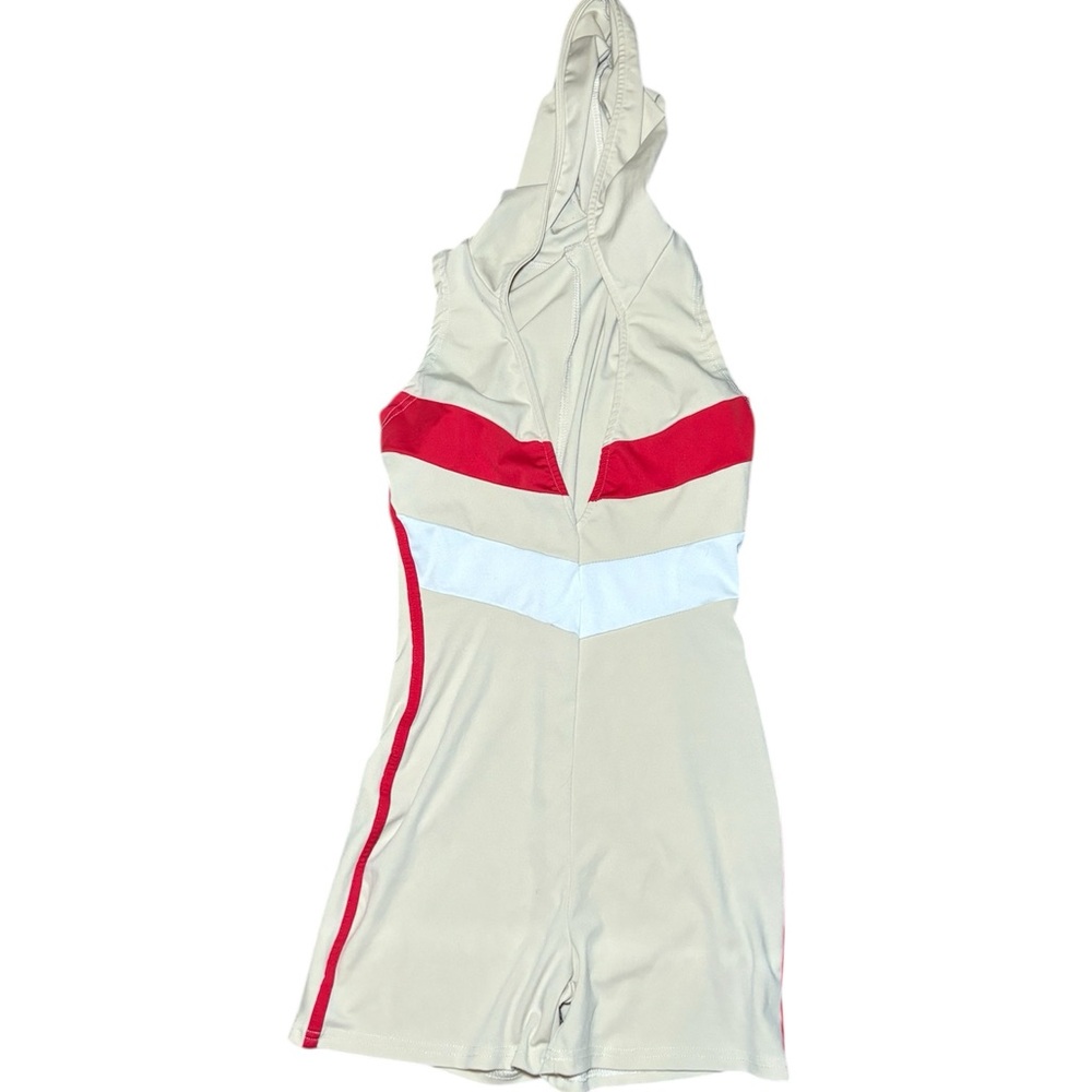 Tan and red romper with hoodie sz M - Picture 2 of 5
